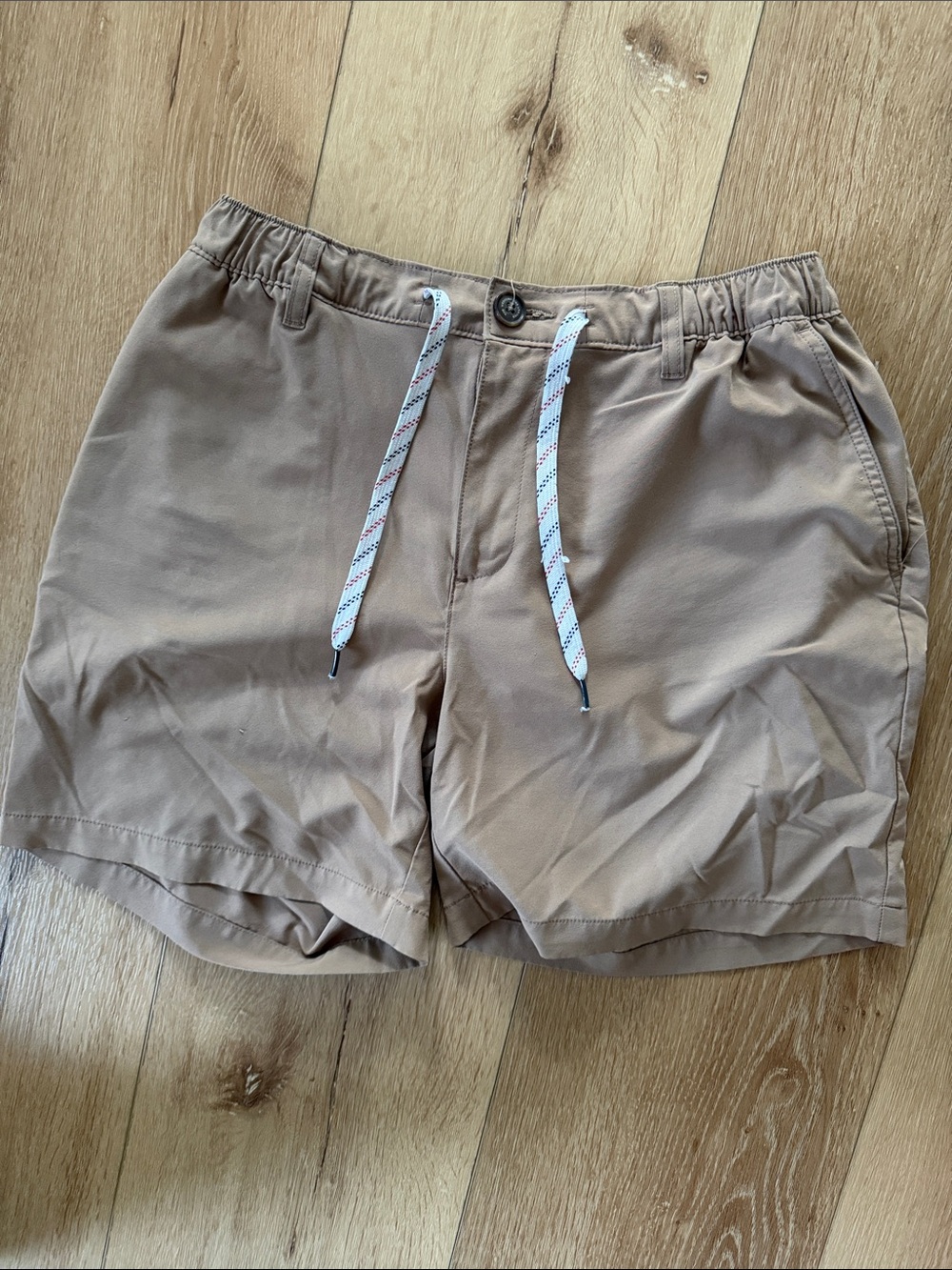 chubbies Tan Everywhere Drawstring Hybrid Shorts 6”